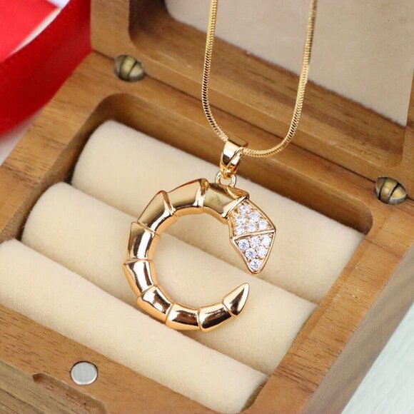 "Rose Gold Curved Segment Pendant with Crystals, XPPT1308 - Picture 6 of 12